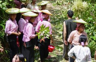 瑞丽大等喊民族村